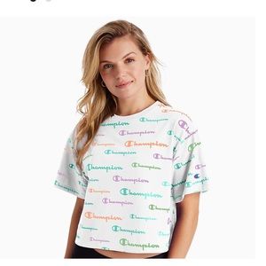 🌈 ✨ Champion Crop Graphic Tee M 🌈 ✨